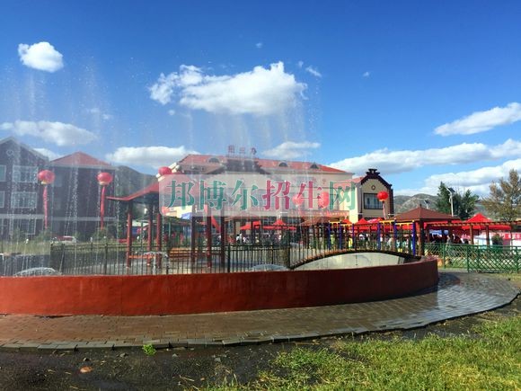 內(nèi)蒙古經(jīng)貿(mào)外語(yǔ)職業(yè)學(xué)院招生辦聯(lián)系電話(huà)