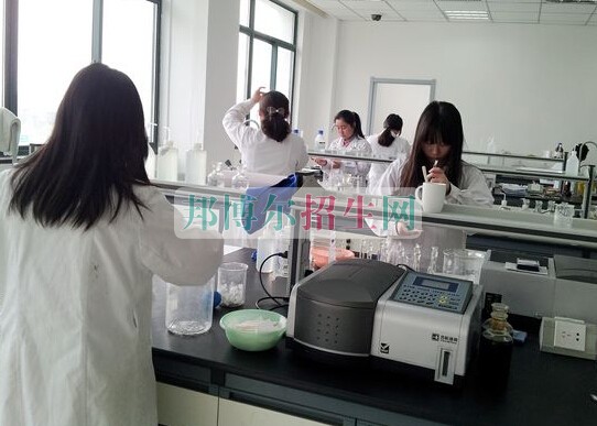 無錫衛(wèi)生高等職業(yè)技術(shù)學校