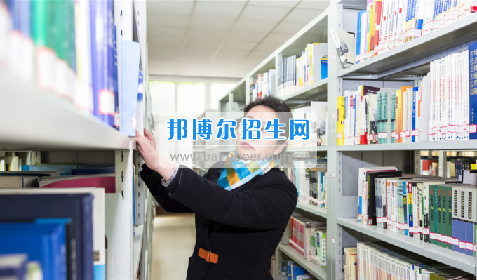重慶海聯(lián)職業(yè)技術學院引導學生做有內涵的花瓶