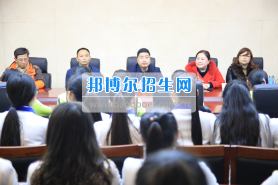 川北幼兒師范高等?？茖W(xué)校學(xué)前教育系赴南江小河職中調(diào)研