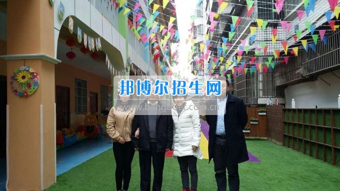 南充師范學(xué)校蔡禮儒校長赴高坪、嘉陵參加實(shí)習(xí)就業(yè)基地掛牌并看望實(shí)習(xí)生