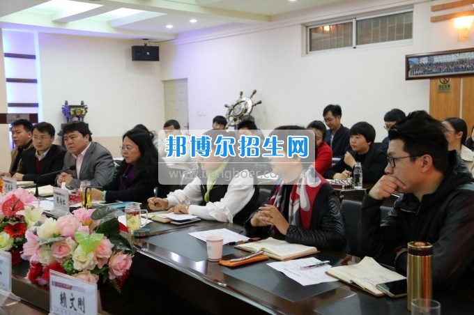 云南師范大學商學院召開2017年招生迎新系統(tǒng)培訓(xùn)會