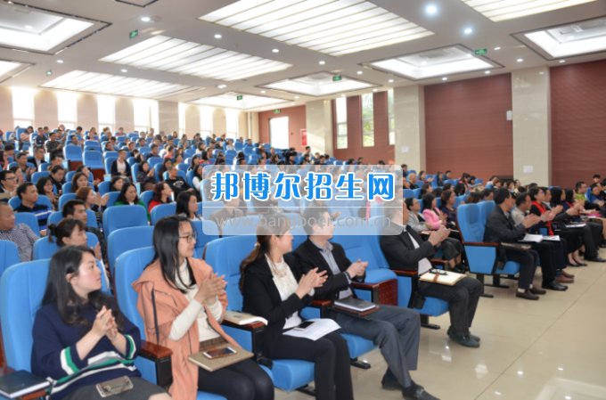 川南幼兒師范高等?？茖W(xué)校舉行2017年教師職業(yè)禮儀師生全員培訓(xùn)