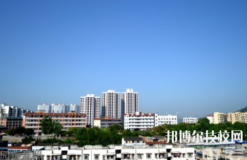 鹽亭職業(yè)技術學校4