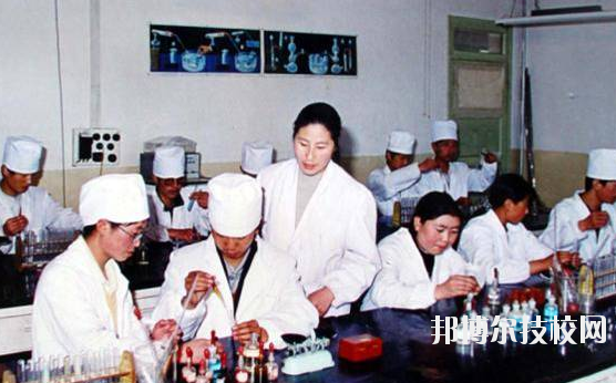 甘南州衛(wèi)生學(xué)校2020年學(xué)費(fèi)、收費(fèi)多少