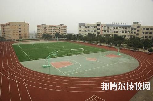 重慶第一財(cái)貿(mào)學(xué)校怎么樣、好不好