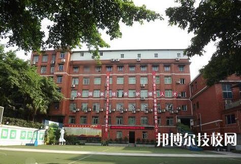 重慶知行衛(wèi)生學校怎么樣、好不好