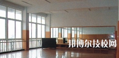 四川現(xiàn)代藝術學校2020年報名條件、招生要求、招生對象