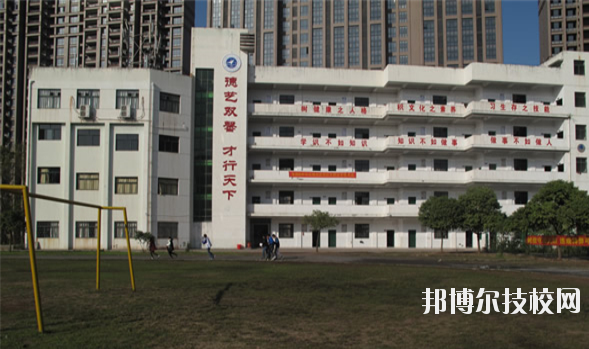 贛州應(yīng)用技術(shù)職業(yè)學(xué)校怎么樣、好不好