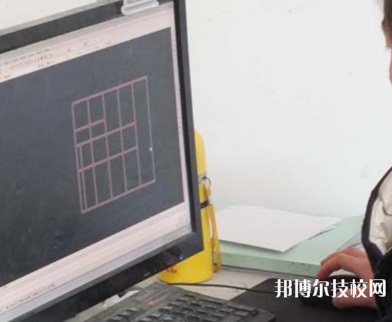 甘肅金城理工中等專業(yè)學(xué)校2020年學(xué)費(fèi)、收費(fèi)多少