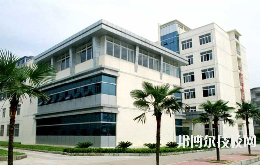 江西化學(xué)工業(yè)技工學(xué)校怎么樣、好不好