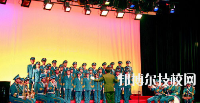 平?jīng)隼砉ぶ械葘I(yè)學校2020年報名條件、招生要求、招生對象