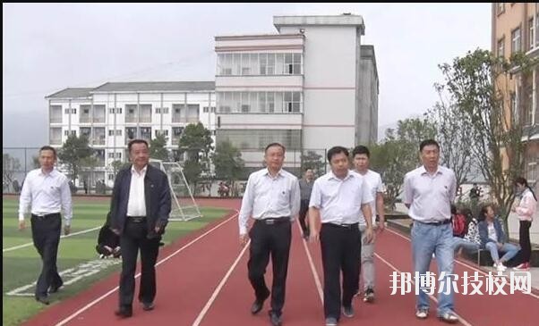 丹寨民族職業(yè)技術(shù)學(xué)校2020年報(bào)名條件、招生要求、招生對象