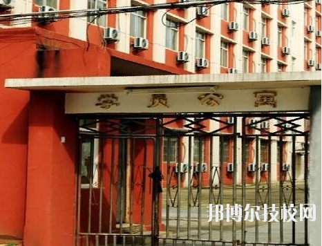 江西贛江技工學(xué)校2020年報(bào)名條件、招生要求、招生對(duì)象 
