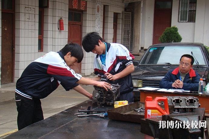 石阡中等職業(yè)學(xué)校怎么樣、好不好
