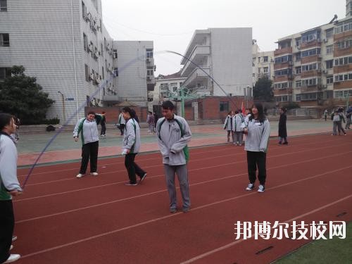 西安市商貿(mào)旅游成人中等專業(yè)學(xué)校2020年報(bào)名條件、招生要求、招生對(duì)象