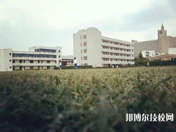 余姚市職業(yè)技術(shù)學(xué)校2020年學(xué)費(fèi)、收費(fèi)多少