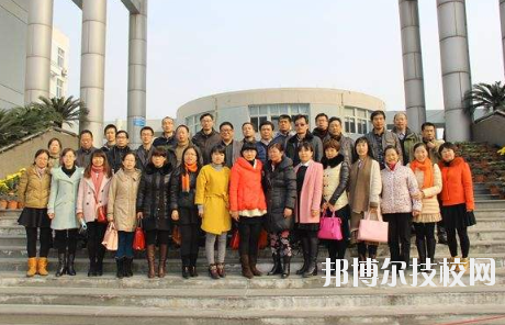 萍鄉(xiāng)湘東職業(yè)中等專業(yè)學(xué)校2020年報名條件、招生要求、招生對象 