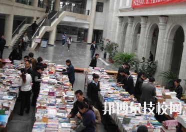 甘肅省郵電學(xué)校2020年報名條件、招生要求、招生對象