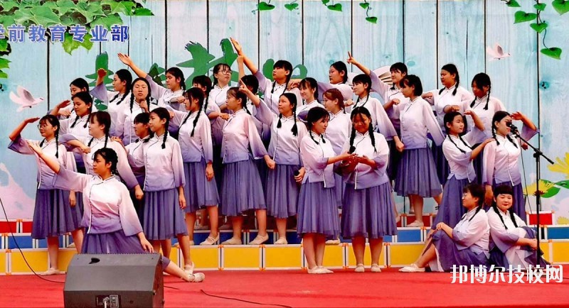 邢臺(tái)現(xiàn)代職業(yè)學(xué)校2020年報(bào)名條件、招生要求、招生對(duì)象