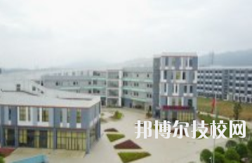 江西輕工業(yè)高級技工學校2020年學費、收費多少