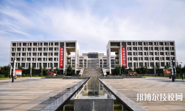 陜西商貿(mào)學(xué)院附屬中職校2020年報名條件、招生要求、招生對象 