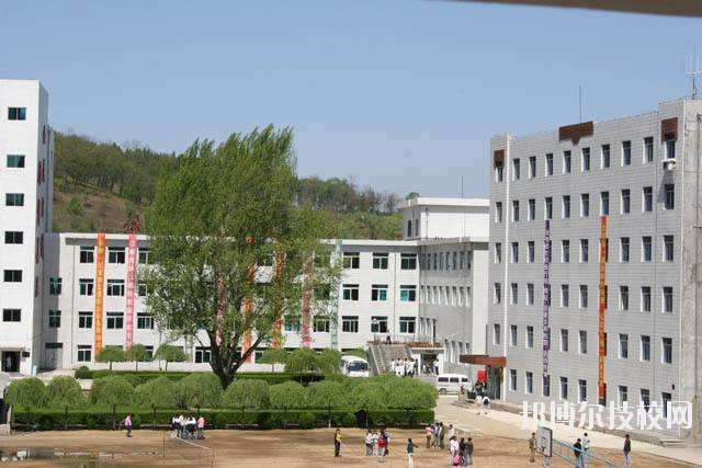 重慶渝東衛(wèi)生學(xué)校學(xué)校怎么樣、好不好