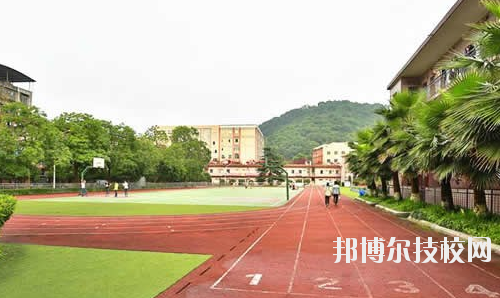 重慶微電子工業(yè)學(xué)校怎么樣、好不好