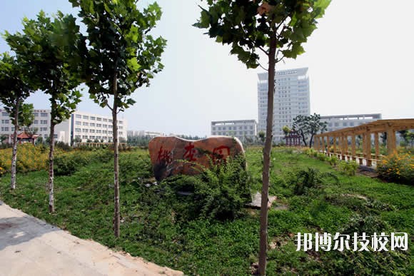 衡水科技工程學(xué)校2020年學(xué)費(fèi)、收費(fèi)多少