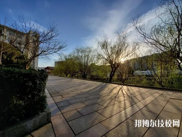 北侖職業(yè)高級(jí)中學(xué)2020年報(bào)名條件、招生要求、招生對(duì)象