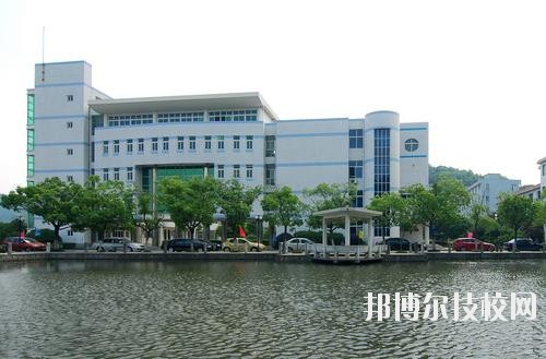 鄞州職業(yè)高級(jí)中學(xué)2020年學(xué)費(fèi)、收費(fèi)標(biāo)準(zhǔn)