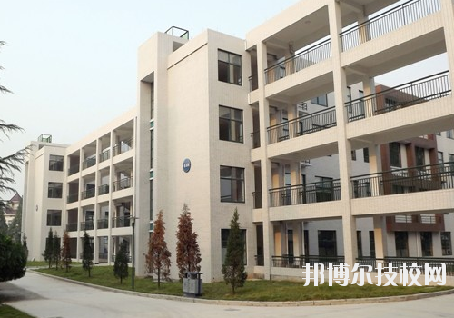 建德工業(yè)技術(shù)學(xué)校2020年報名條件、招生要求、招生對象