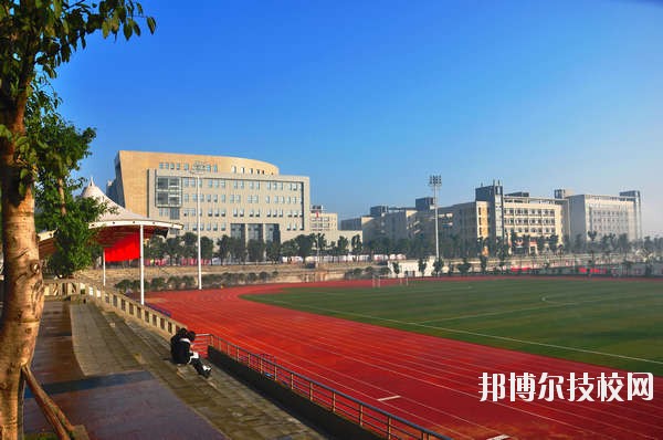 廣州從化高級技工學(xué)校2020年報名條件、招生要求、招生對象
