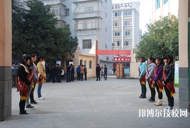 江西電子工業(yè)中等專業(yè)學(xué)校2020年報(bào)名條件、招生要求、招生對(duì)象