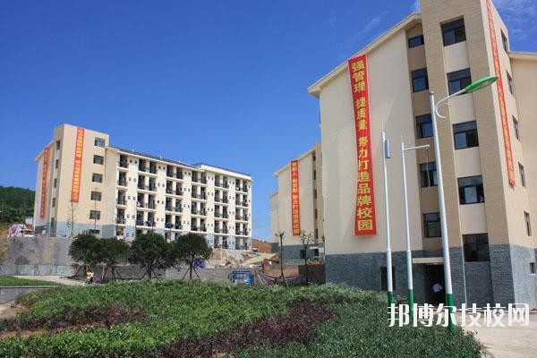 北川羌族自治縣七一職業(yè)中學(xué)2020年報名條件、招生要求、招生對象
