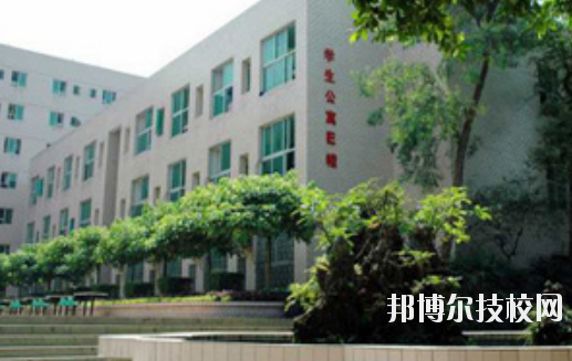 重慶機(jī)械技師學(xué)院2020年報(bào)名條件、招生要求、招生對(duì)象