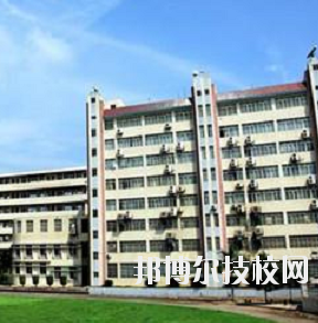 重慶航運(yùn)旅游學(xué)校2020年報(bào)名條件、招生要求、招生對(duì)象