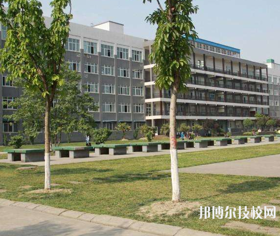 重慶紡織技工學校2020年報名條件、招生要求、招生對象