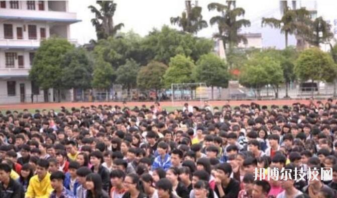 荔波職業(yè)高級中學(xué)2020年報名條件、招生要求、招生對象