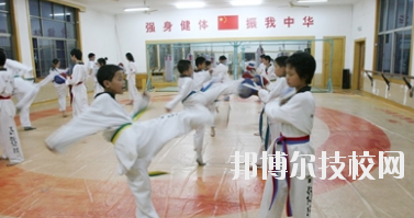 嘉峪關(guān)體育運(yùn)動(dòng)學(xué)校2020年報(bào)名條件、招生要求、招生對(duì)象