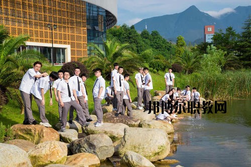 江西廬山旅游中等專業(yè)學(xué)校2020年報名條件、招生要求、招生對象