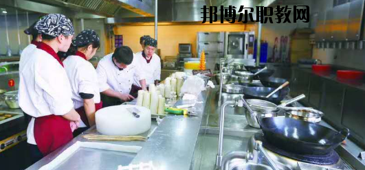 白銀工業(yè)學(xué)校2020年報(bào)名條件、招生要求、招生對(duì)象