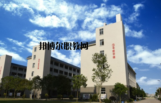 化州職業(yè)技術(shù)學(xué)校2020年報名條件、招生要求、招生對象