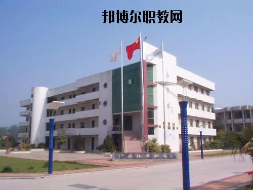 昭陽(yáng)區(qū)高級(jí)職業(yè)中學(xué)2020年報(bào)名條件、招生要求、招生對(duì)象