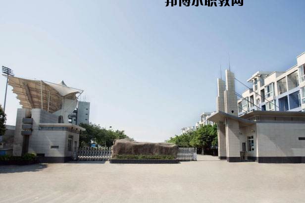 咸豐中等職業(yè)技術學校2020年報名條件、招生要求、招生對象