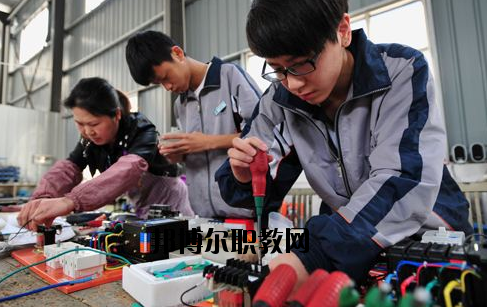 浙江商業(yè)技師學(xué)院報(bào)名條件2020年報(bào)名條件、招生要求、招生對(duì)象