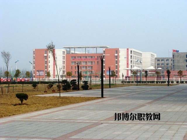崇仁職業(yè)教育中心2020年報名條件、招生要求、招生對象 