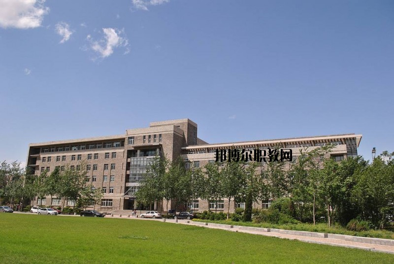 恩施中等職業(yè)技術(shù)學(xué)校2020年報名條件、招生要求、招生對象