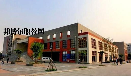 貴陽(yáng)市經(jīng)濟(jì)貿(mào)易中等專業(yè)學(xué)校2020年報(bào)名條件、招生要求、招生對(duì)象