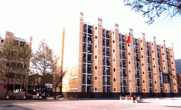 達州風(fēng)華職業(yè)技術(shù)學(xué)校2020年報名條件、招生要求、招生對象